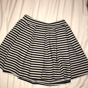 Black and white mini skirt